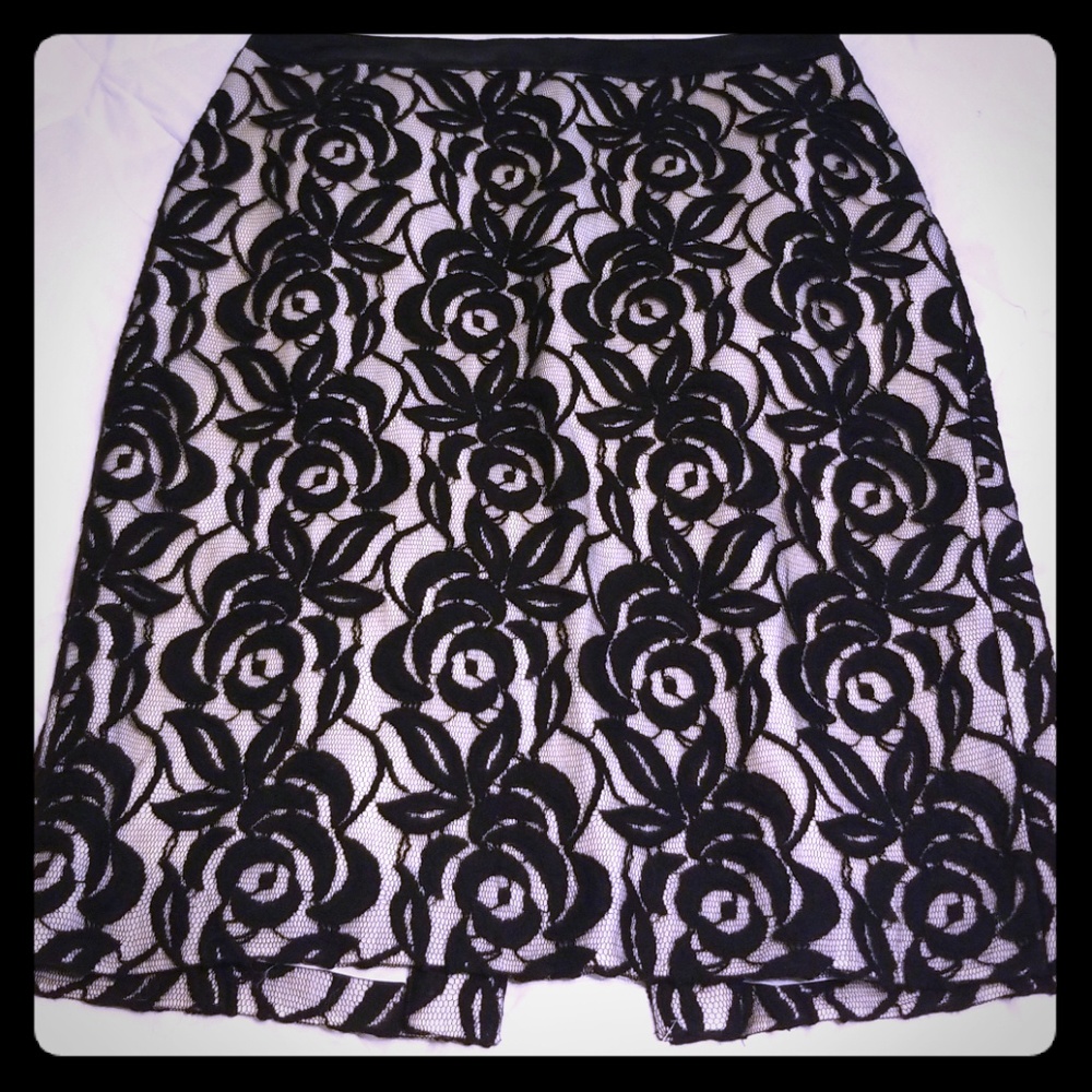 Ann Taylor lace pencil skirt